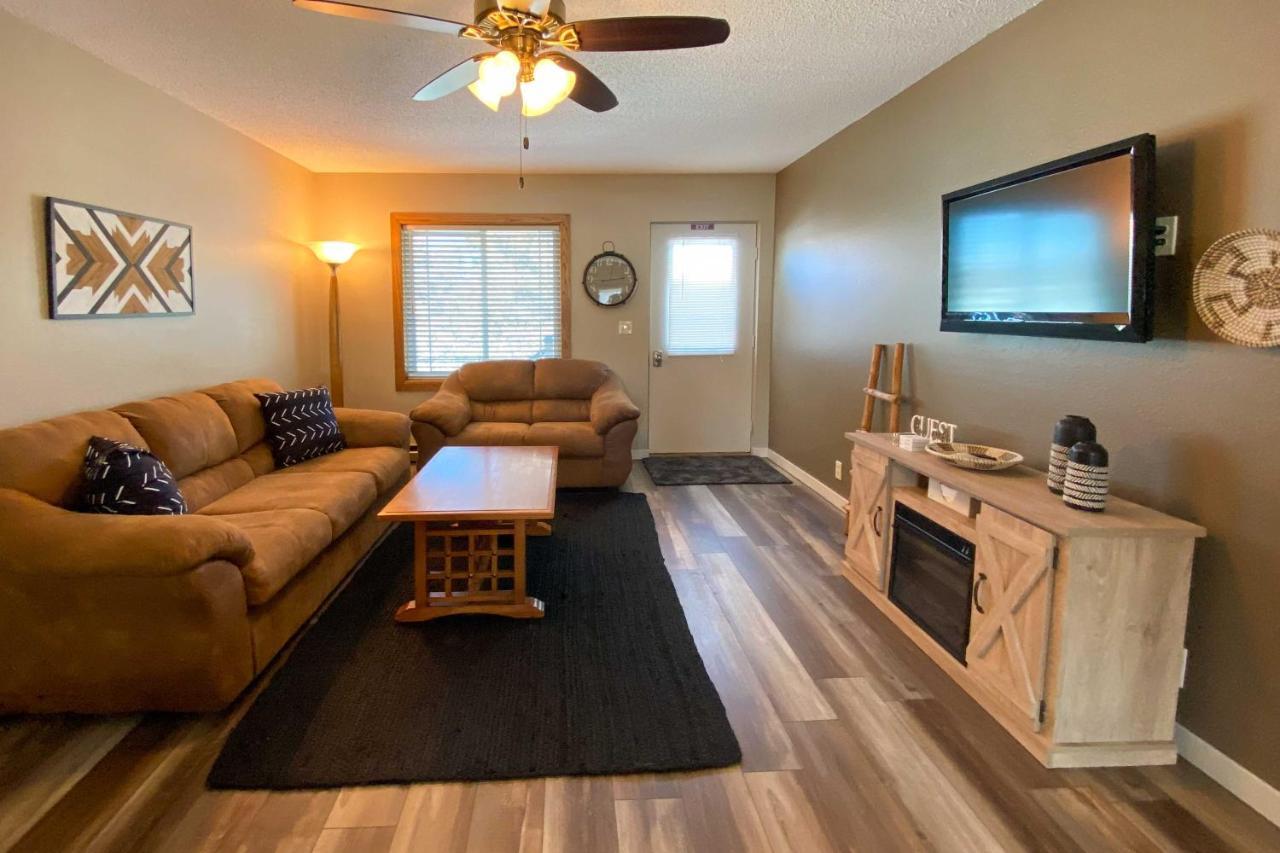 Sacajawea Suite With Deck Near Trails And Sites! Medora Bagian luar foto